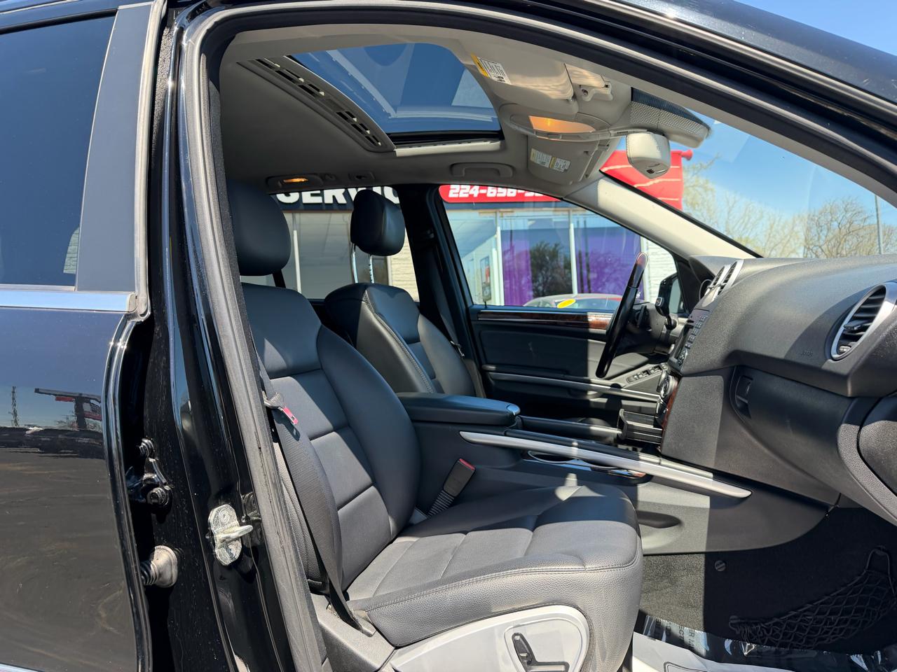 Mercedes-Benz M-Class ML350 4MATIC 2011