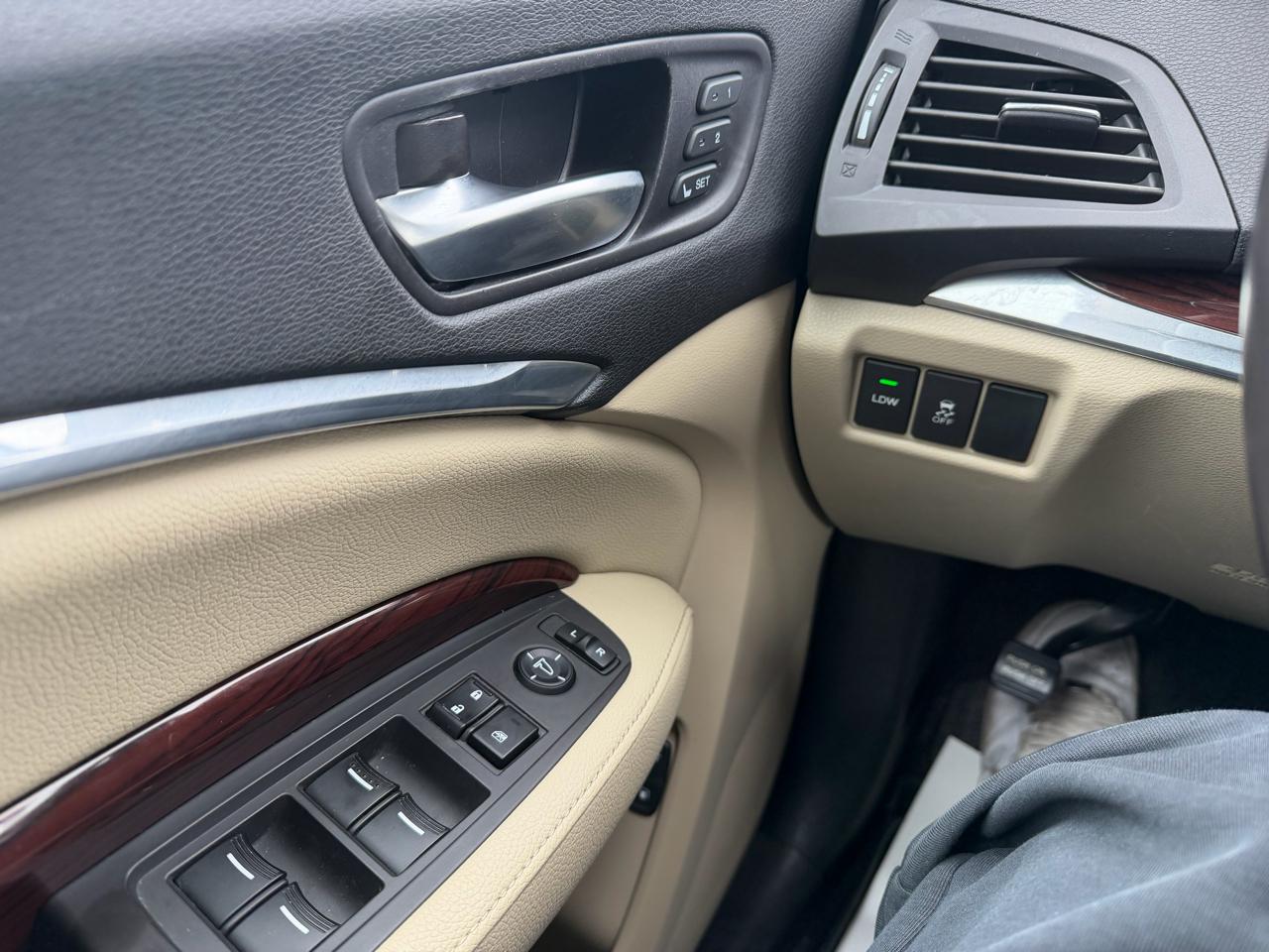 Acura MDX SH-AWD 6-Spd AT w/Tech Package 2014