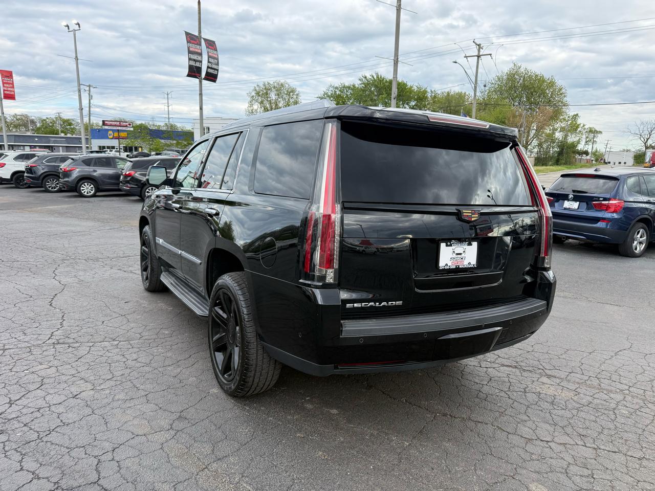 Cadillac Escalade Luxury 4WD 2017