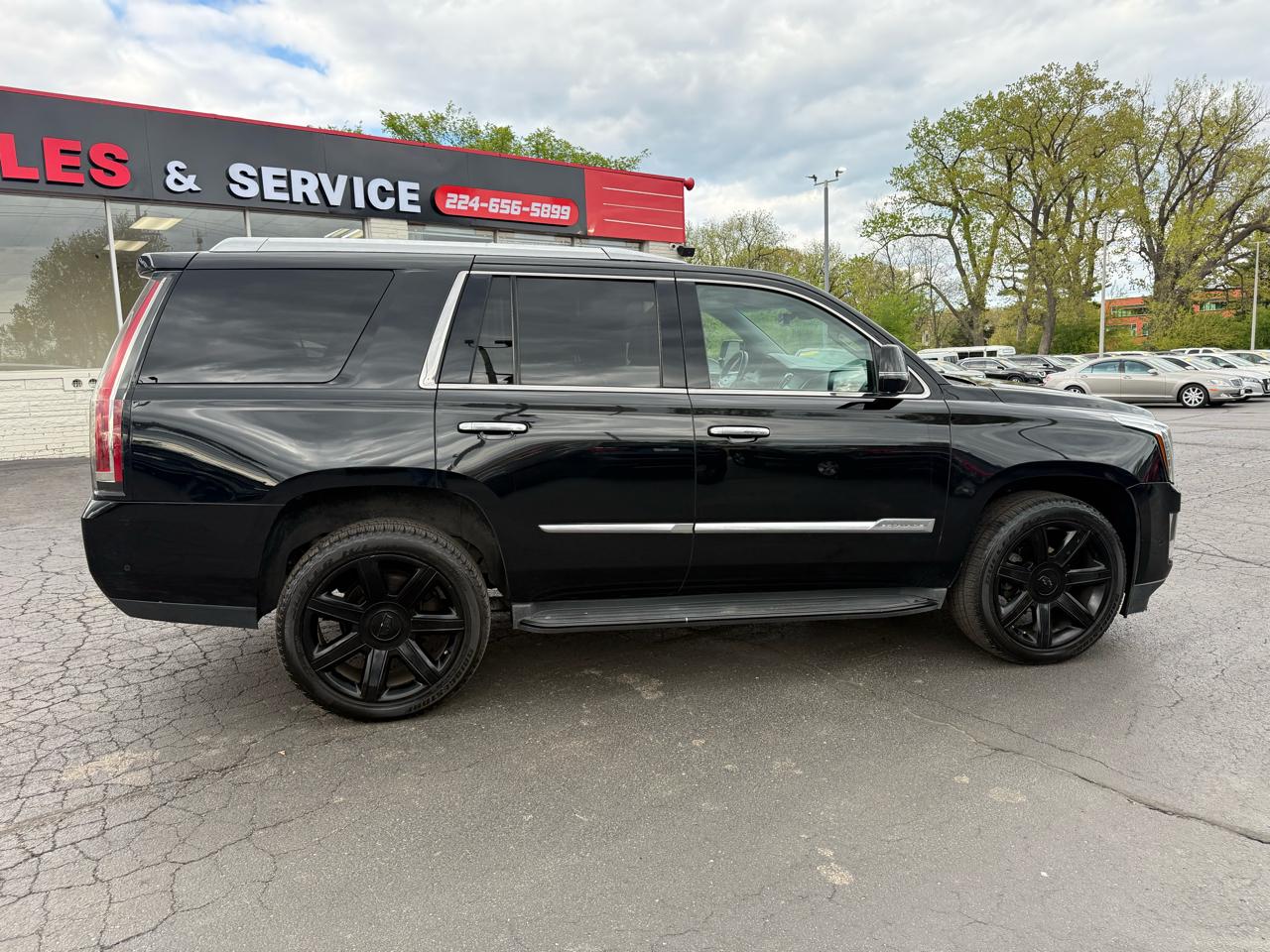 Cadillac Escalade Luxury 4WD 2017