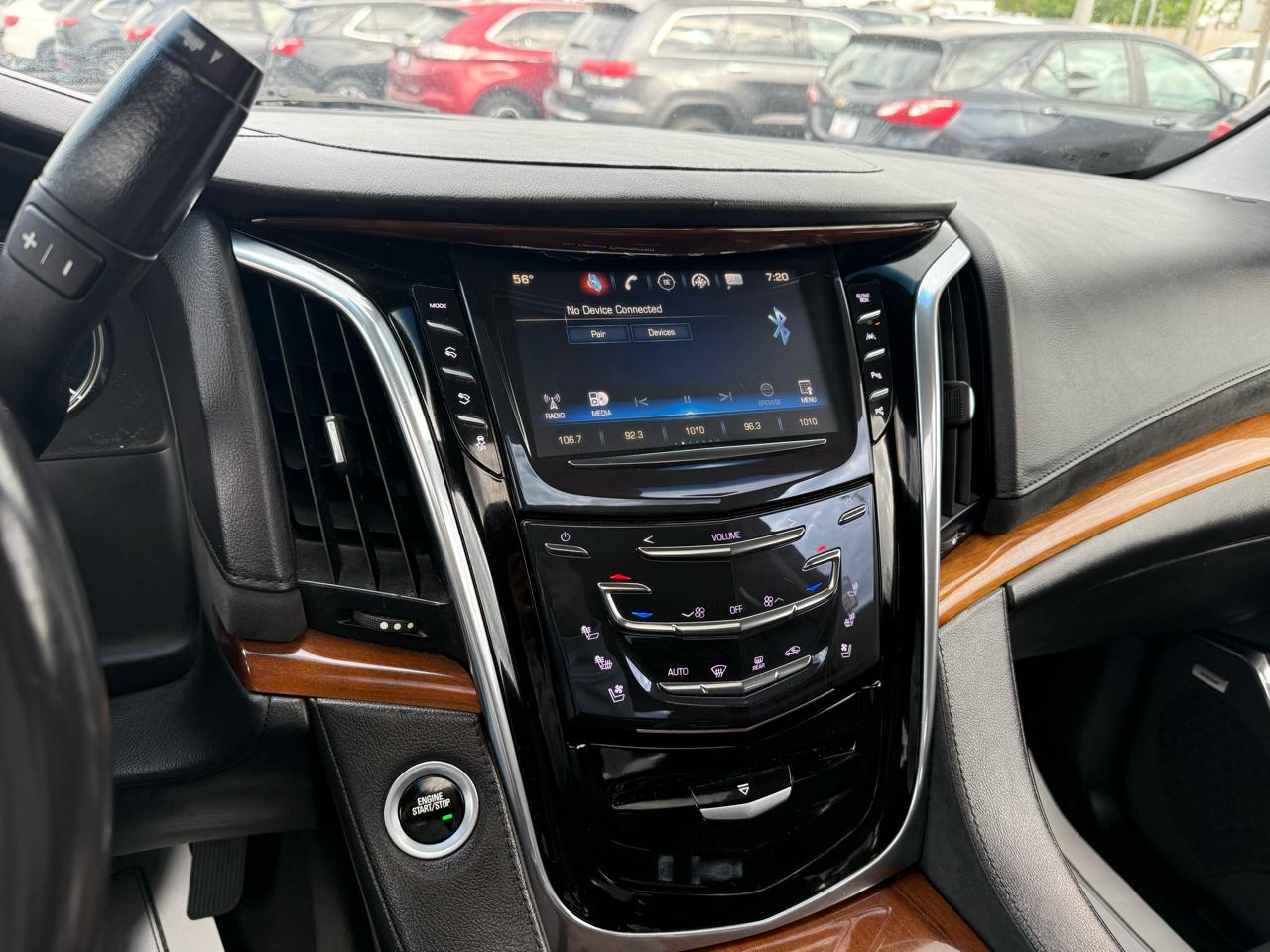 Cadillac Escalade Luxury 4WD 2017