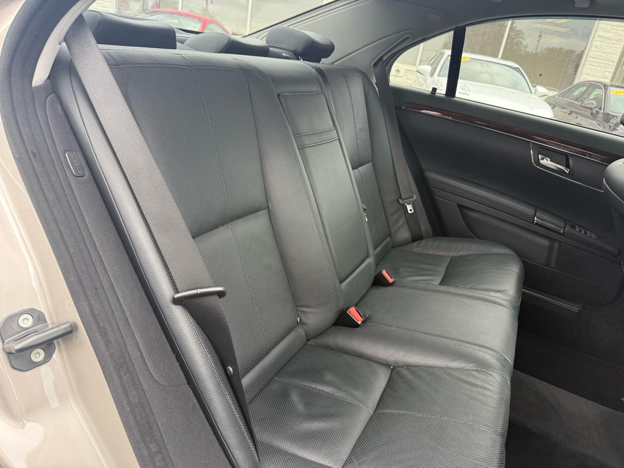 Mercedes-Benz S-Class S550 2007