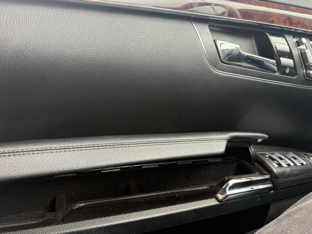Mercedes-Benz S-Class S550 2007