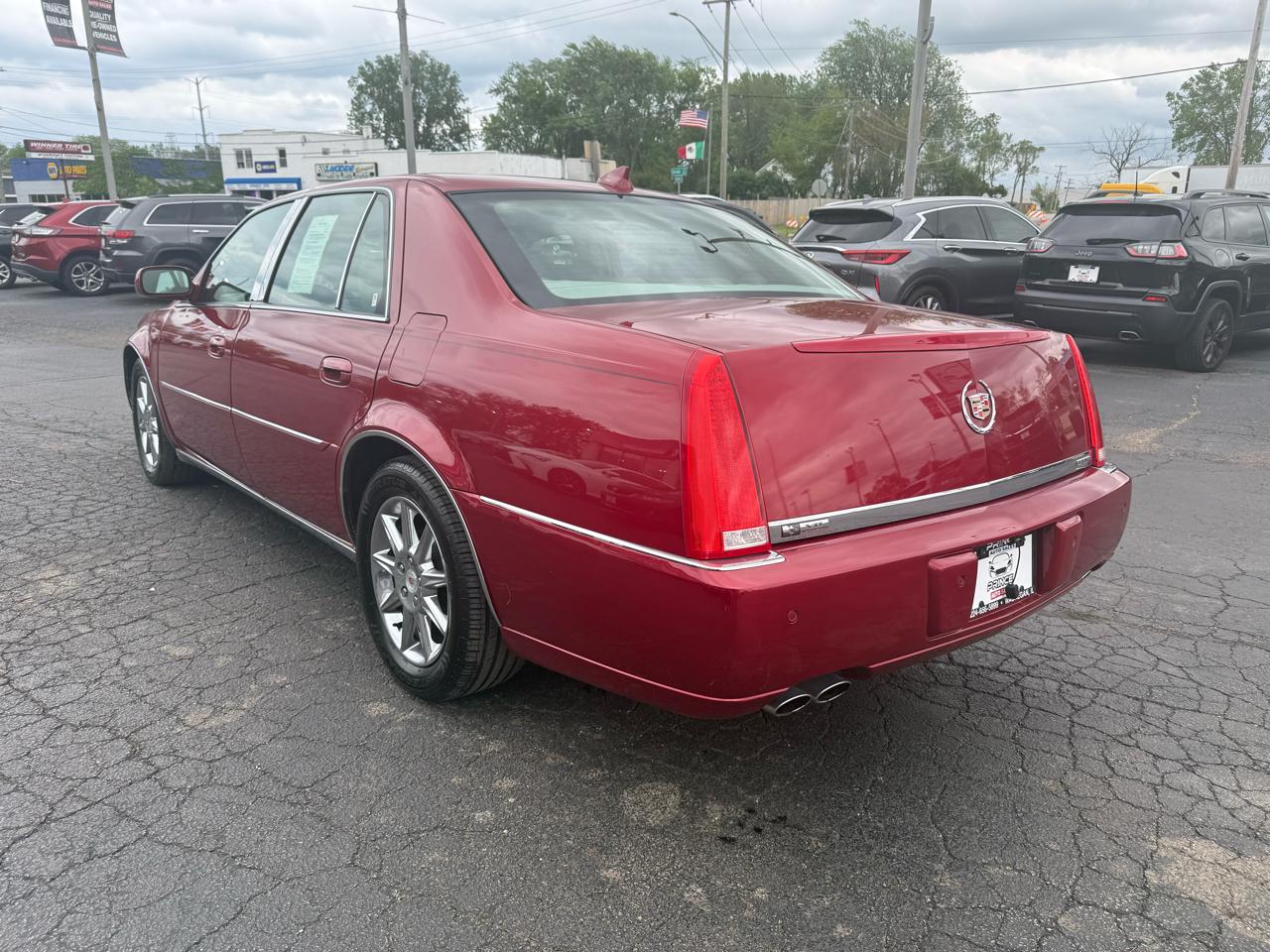 Cadillac DTS Luxury 2010