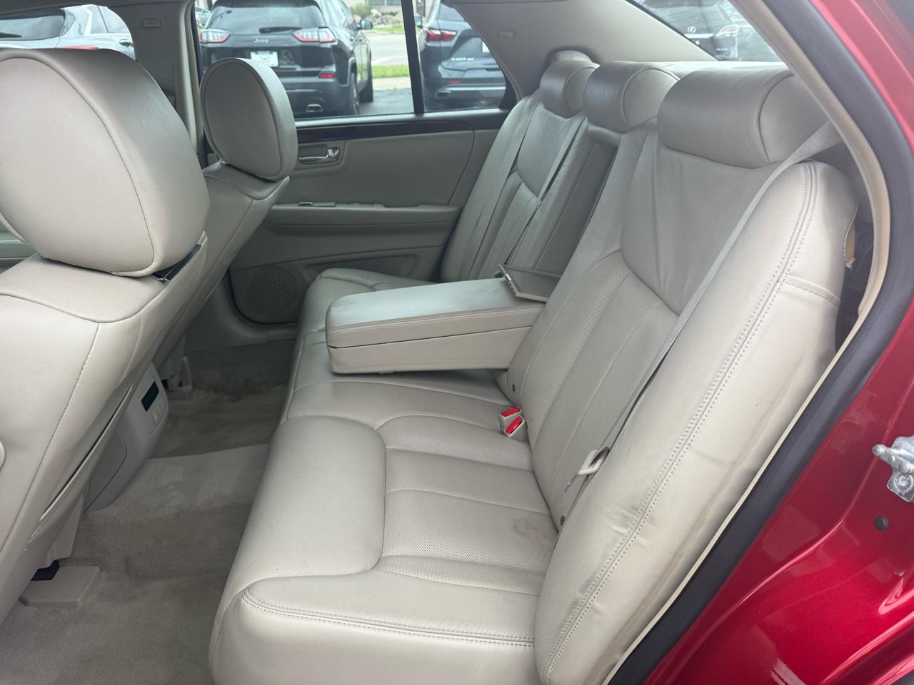 Cadillac DTS Luxury 2010