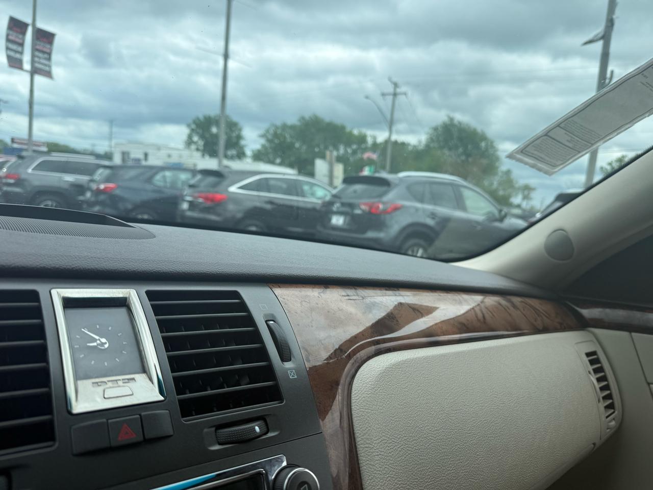 Cadillac DTS Luxury 2010
