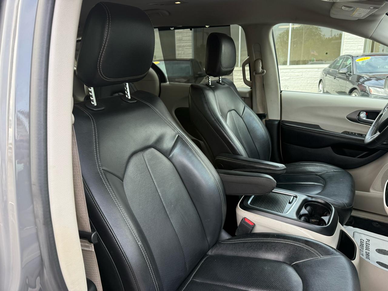 Chrysler Pacifica Touring-L 2022