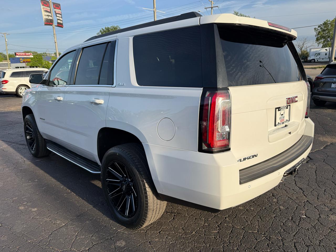 GMC Yukon SLE 4WD 2015