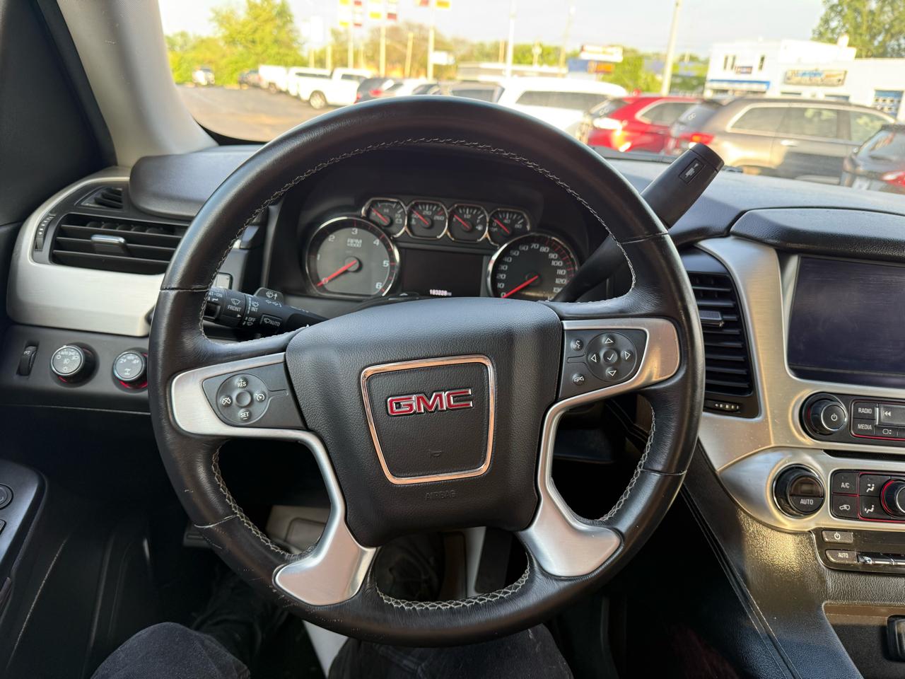 GMC Yukon SLE 4WD 2015