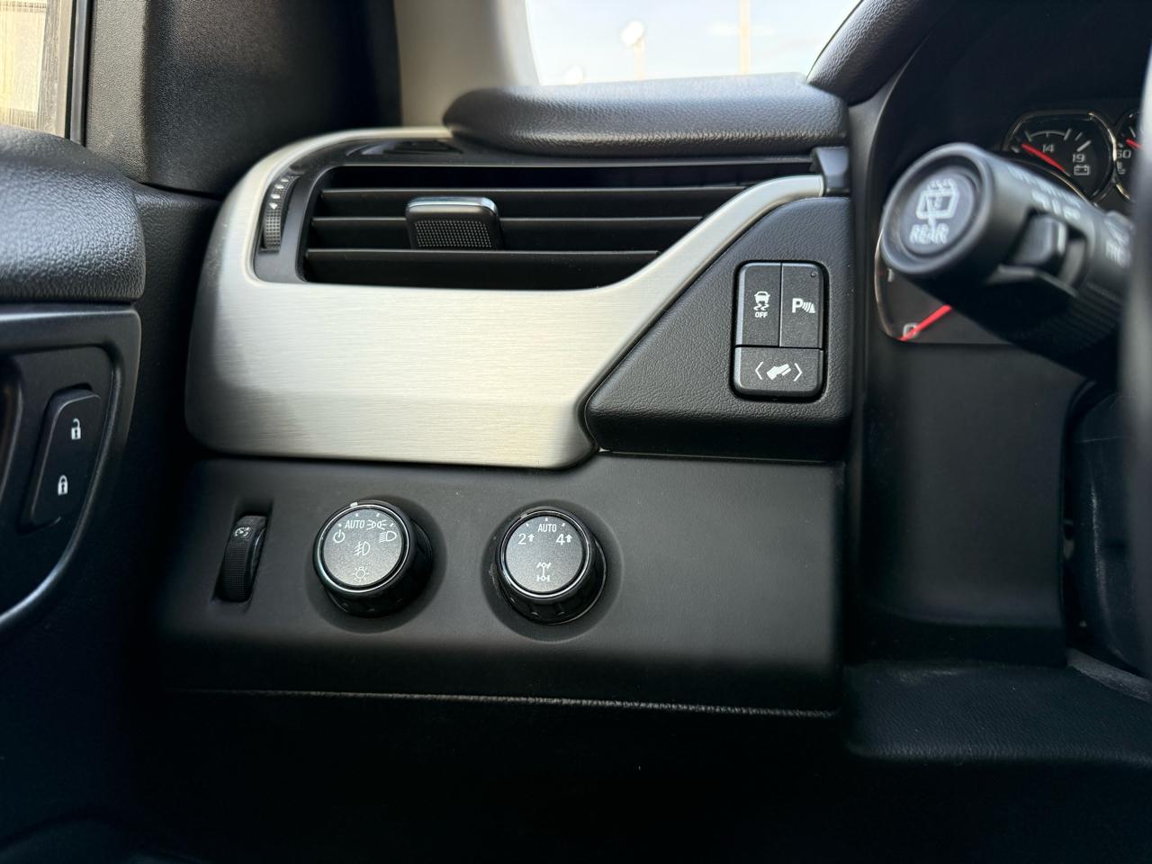 GMC Yukon SLE 4WD 2015