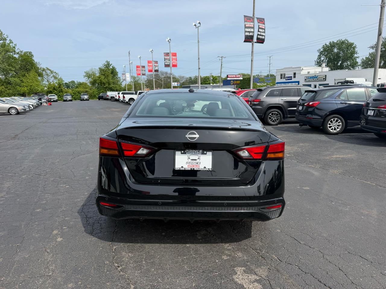 Nissan Altima 2.5 SV 2025
