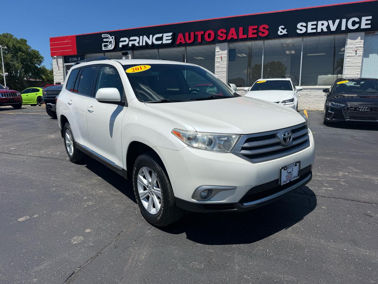 Toyota Highlander Base 2WD V6 2013