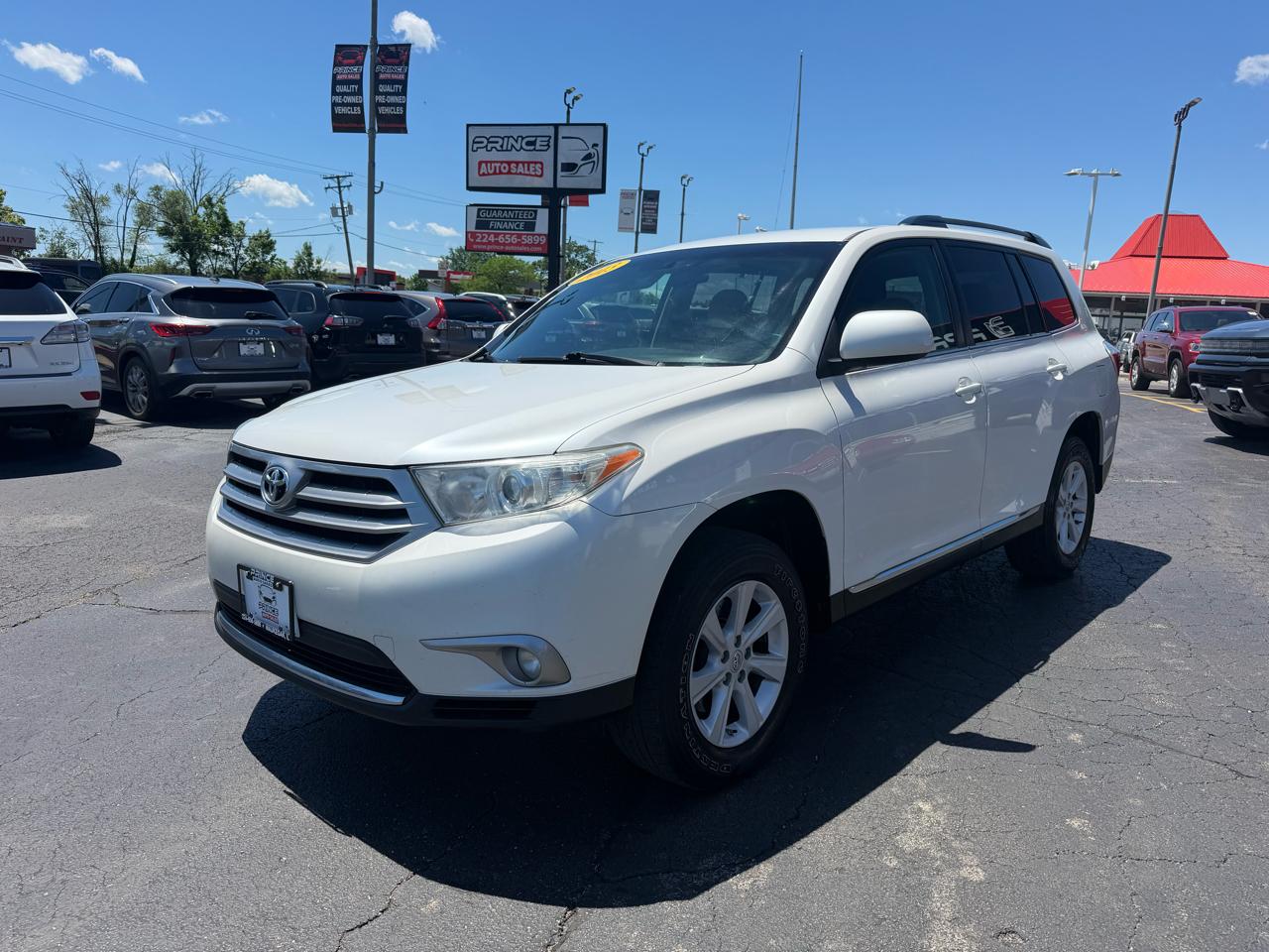Toyota Highlander Base 2WD V6 2013