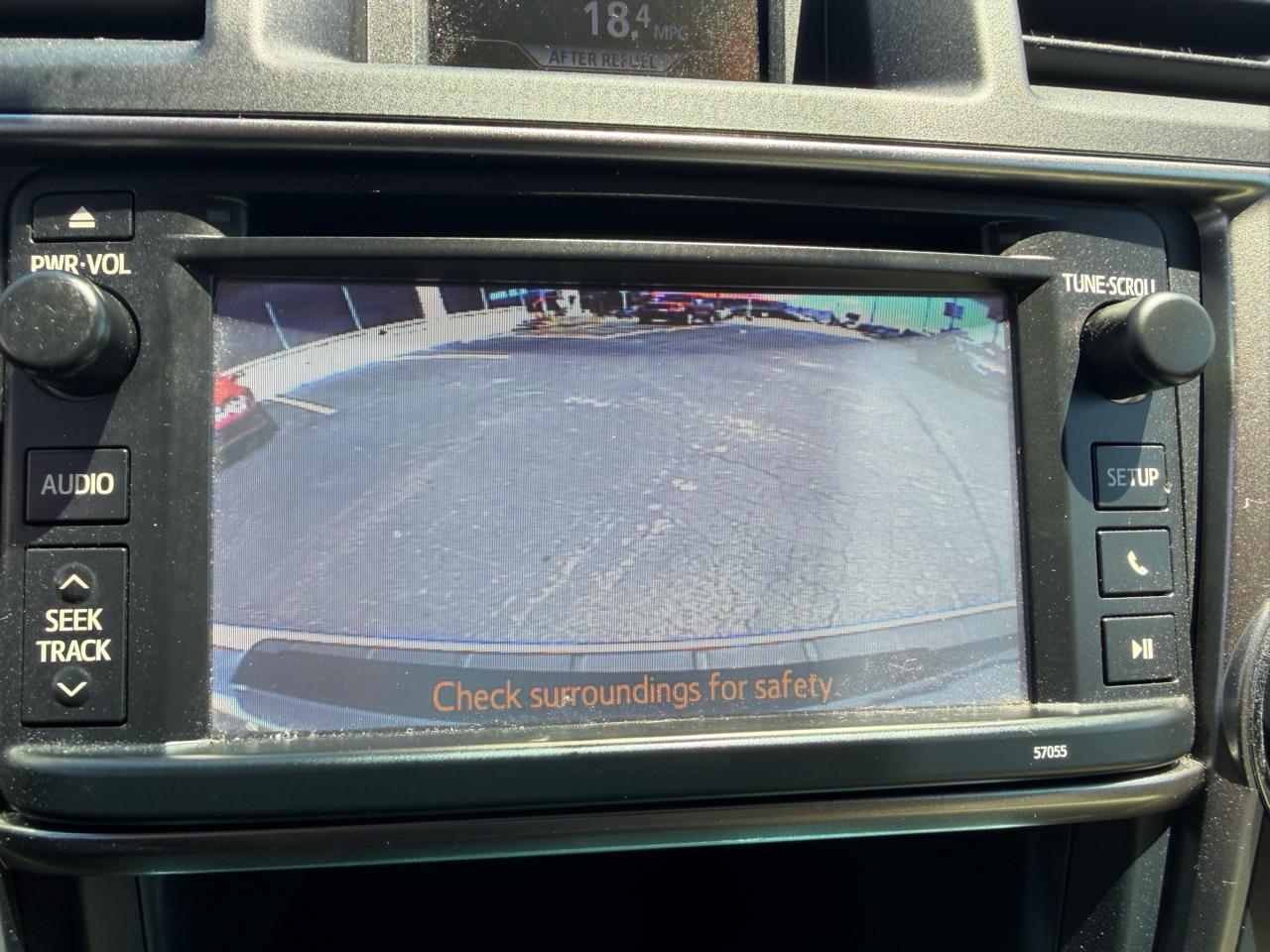 Toyota Highlander Base 2WD V6 2013