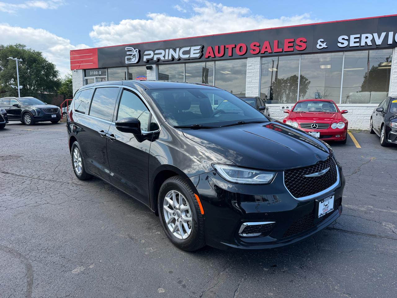 Chrysler Pacifica Select 2025
