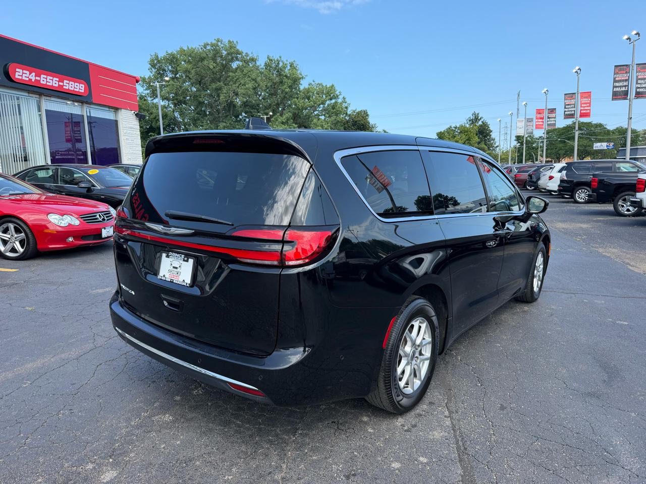 Chrysler Pacifica Select 2025