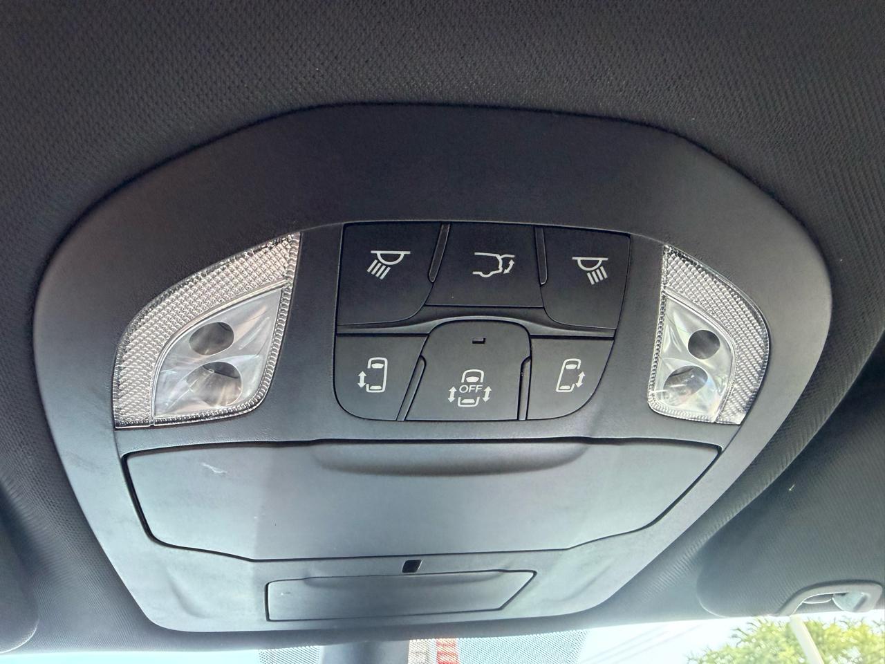 Chrysler Pacifica Select 2025