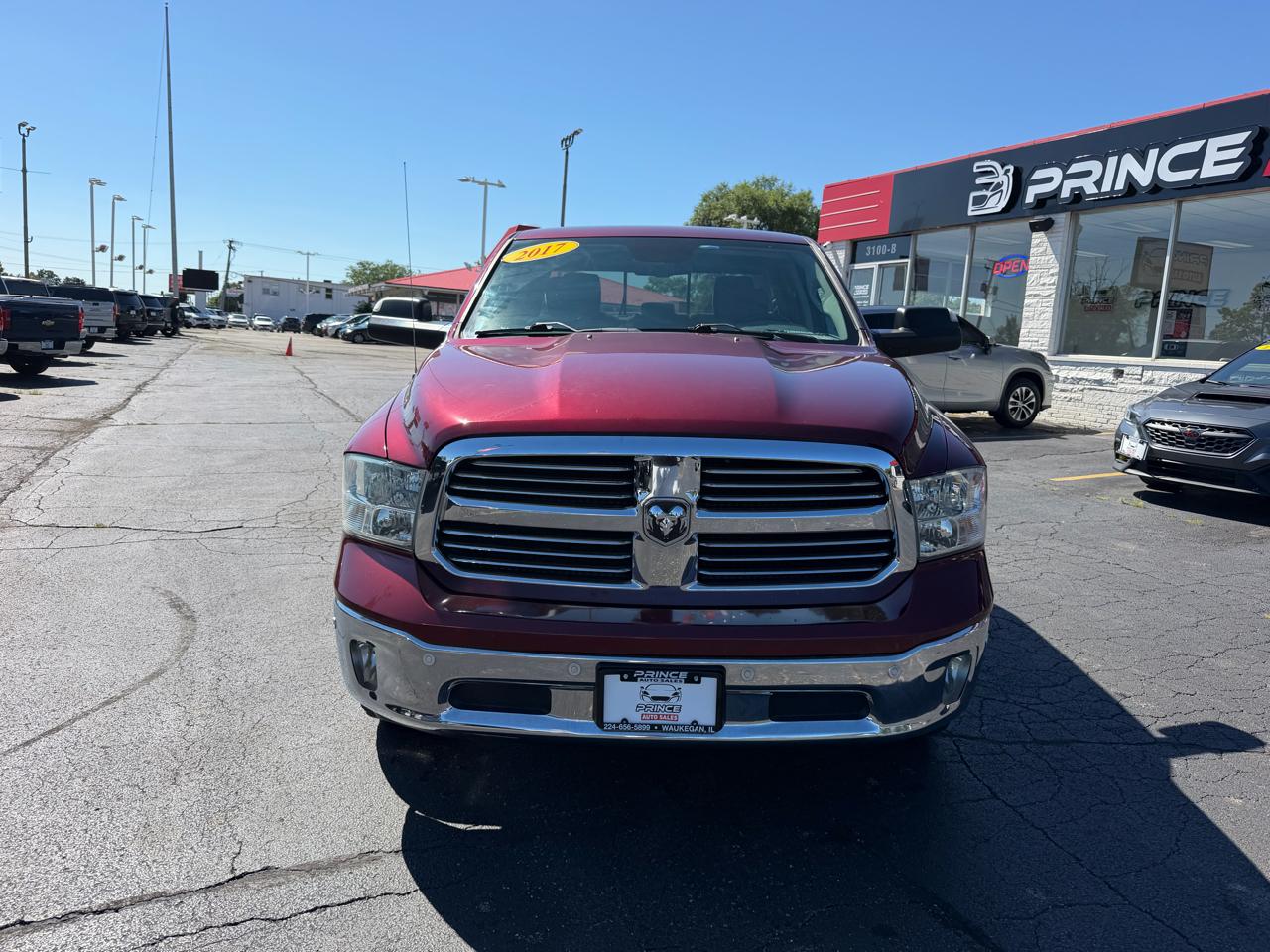 RAM 1500 SLT Quad Cab 4WD 2017