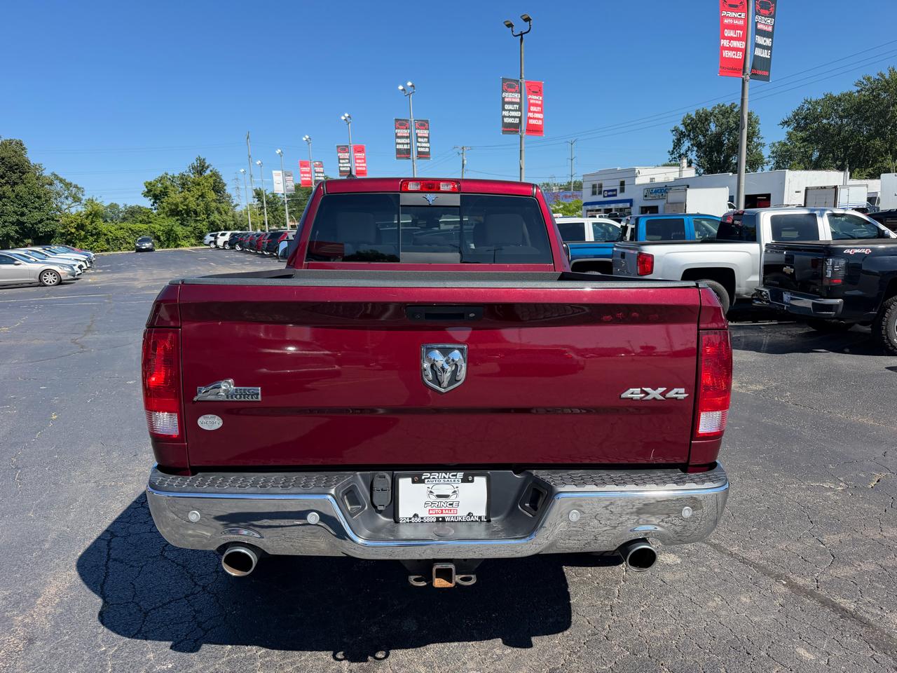 RAM 1500 SLT Quad Cab 4WD 2017