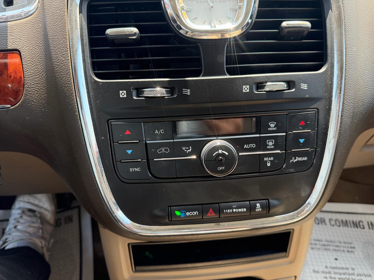 Chrysler Town & Country Touring 2015