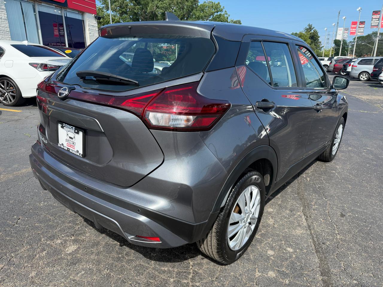 Nissan Kicks S 2023
