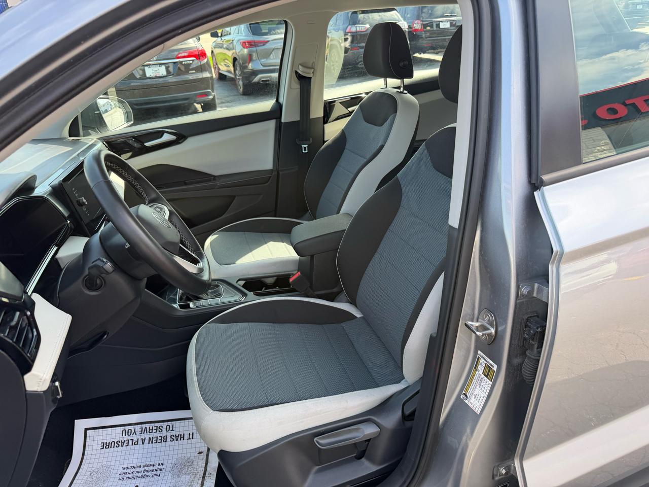 Volkswagen Taos S 2025
