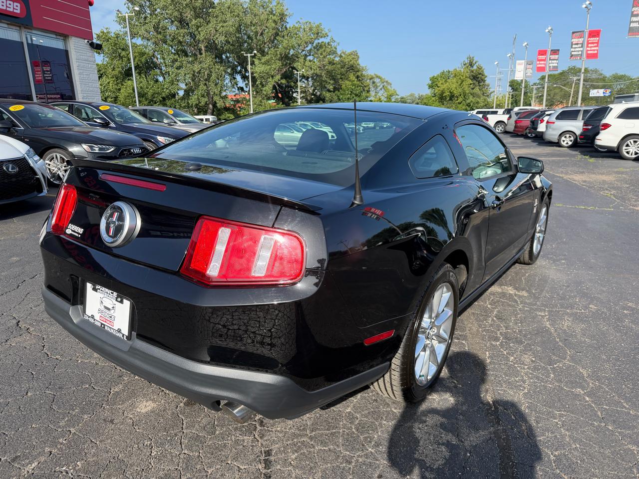 Ford Mustang V6 Coupe 2011