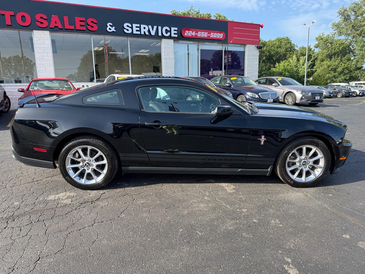 Ford Mustang V6 Coupe 2011