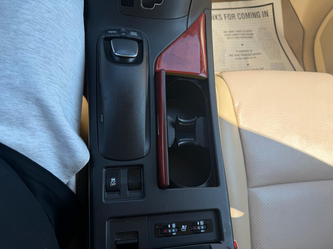 Lexus RX 350 FWD 2011
