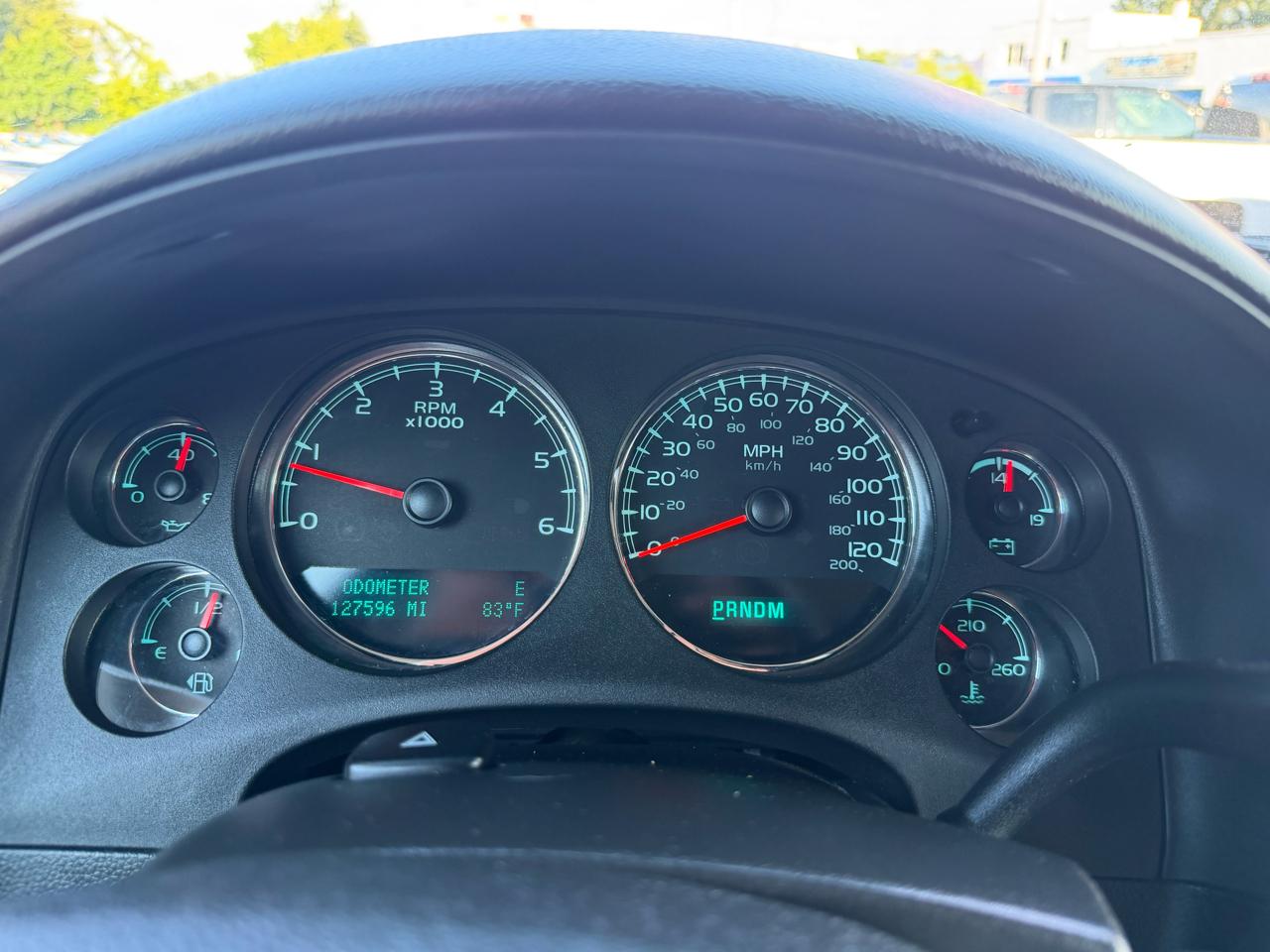 GMC Yukon XL SLE-1 1/2 Ton 4WD 2013