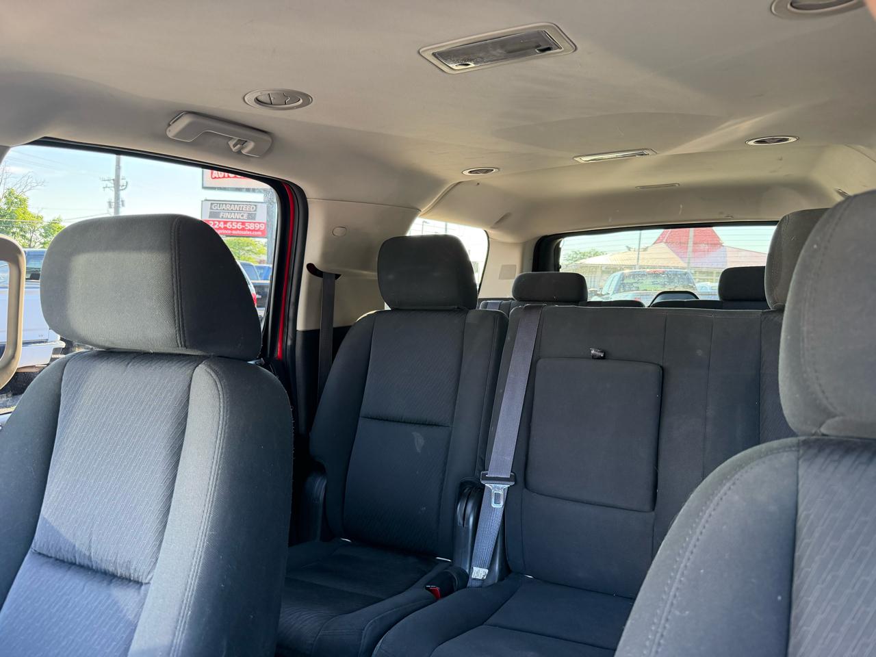 GMC Yukon XL SLE-1 1/2 Ton 4WD 2013