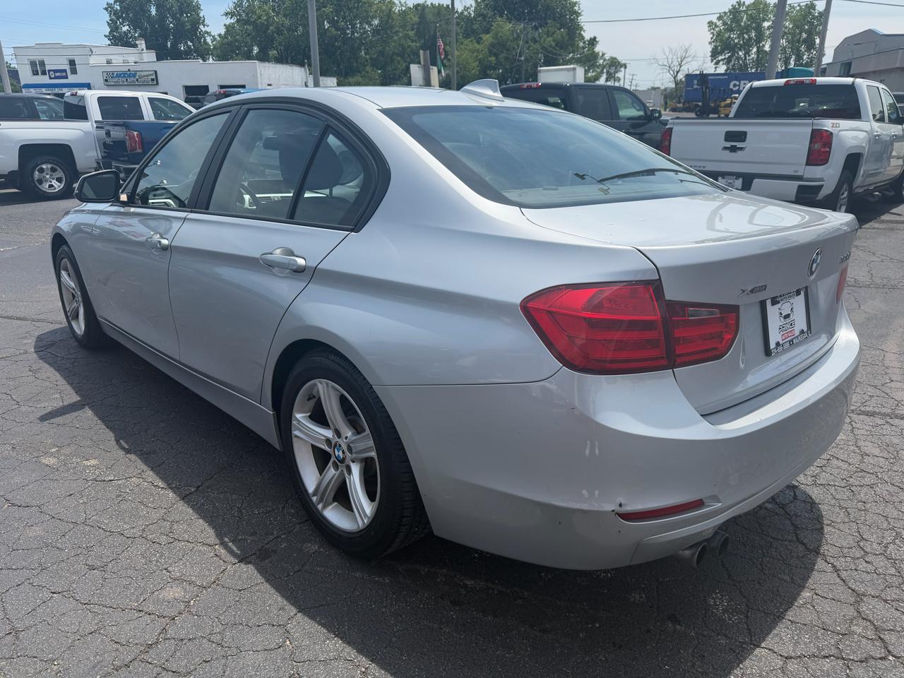 BMW 3-Series 328i xDrive Sedan 2013