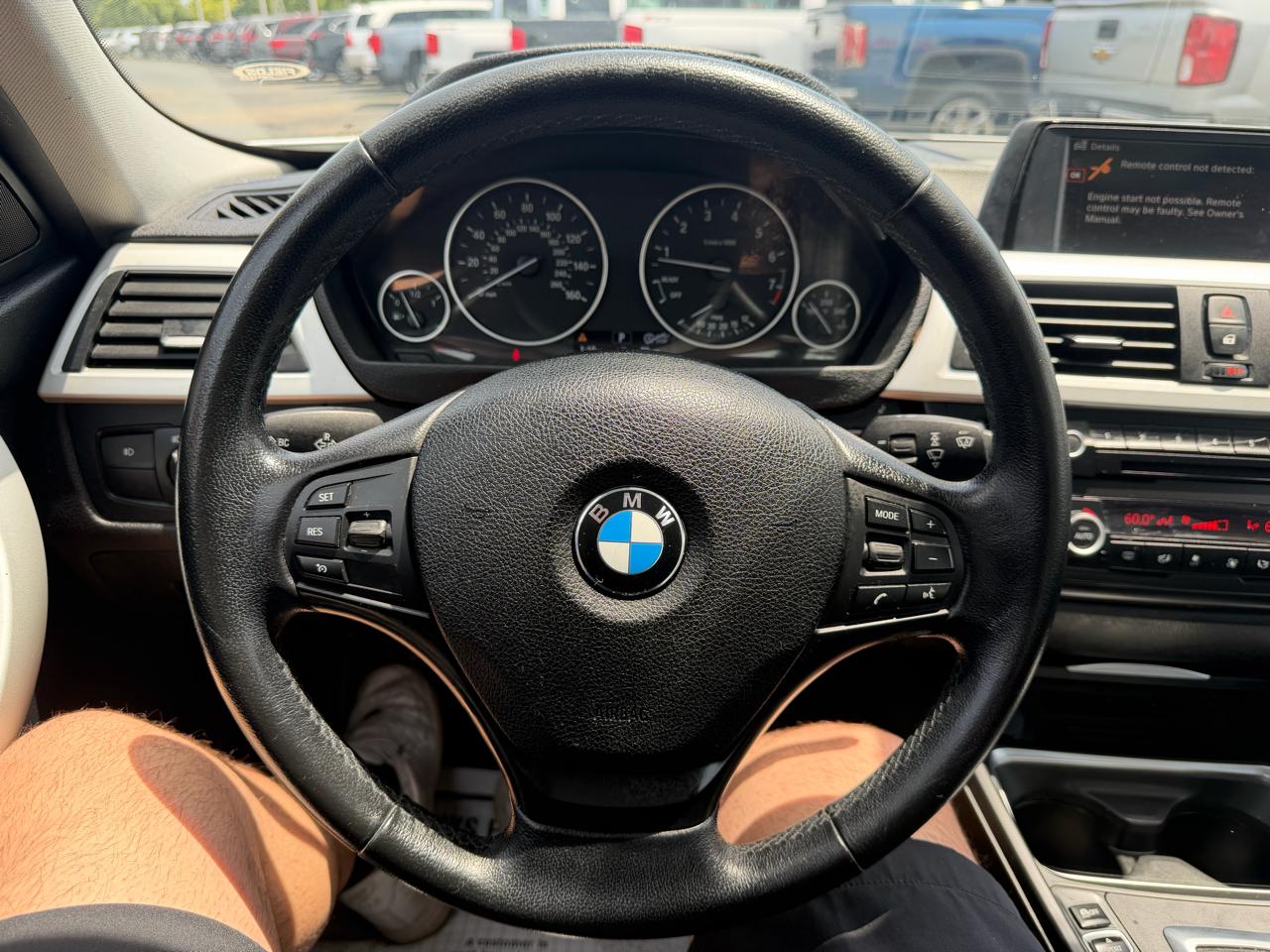 BMW 3-Series 328i xDrive Sedan 2013