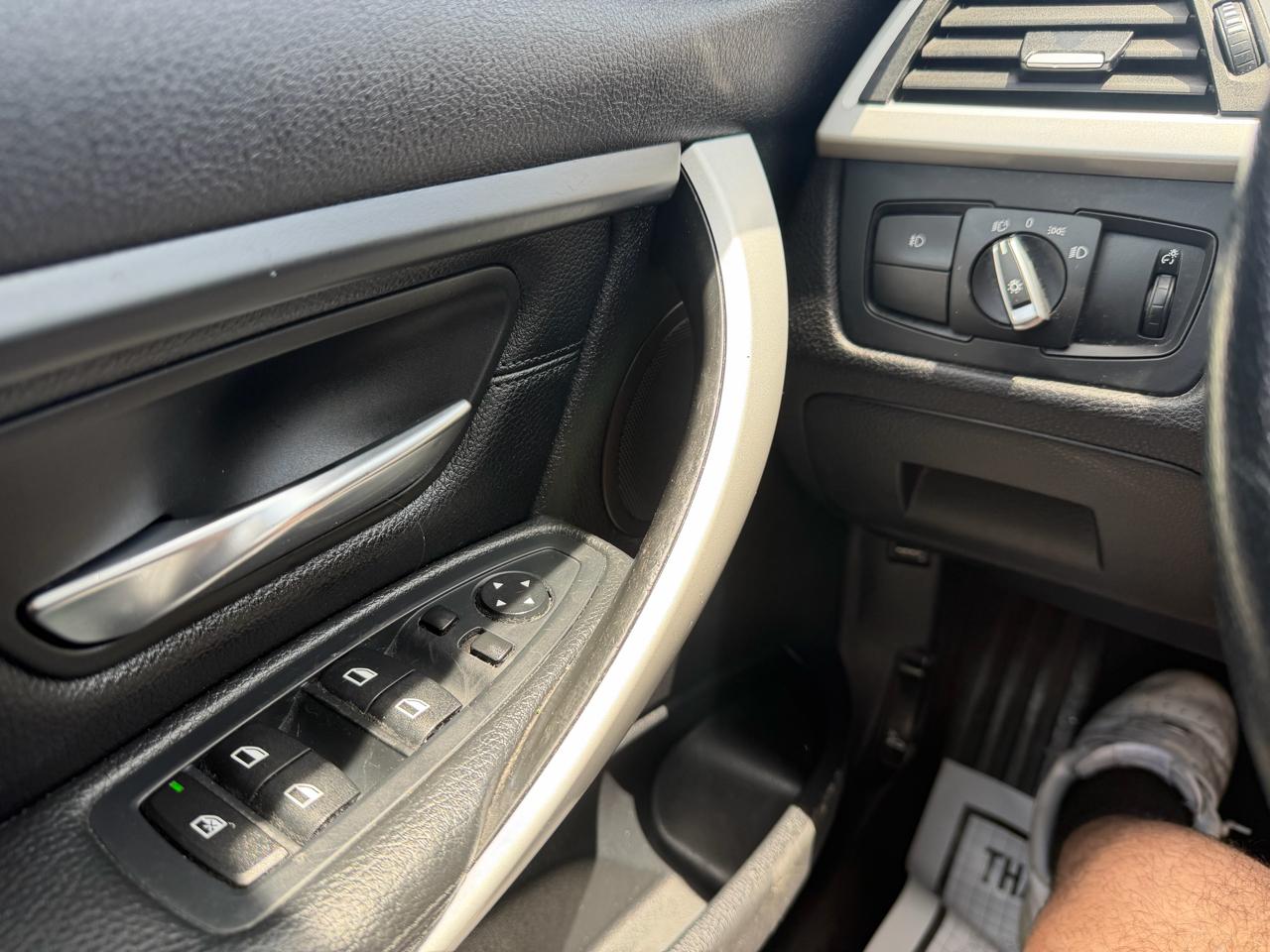 BMW 3-Series 328i xDrive Sedan 2013