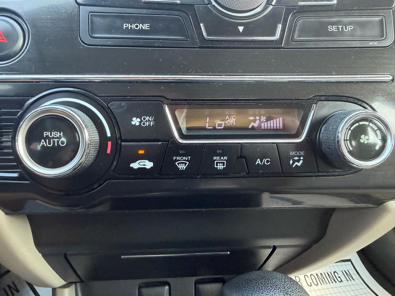 Honda Civic EX Sedan 5-Speed AT 2013