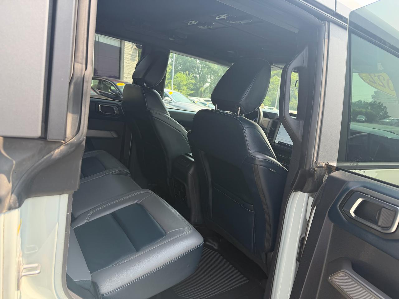 Ford Bronco Base 4-Door 2022