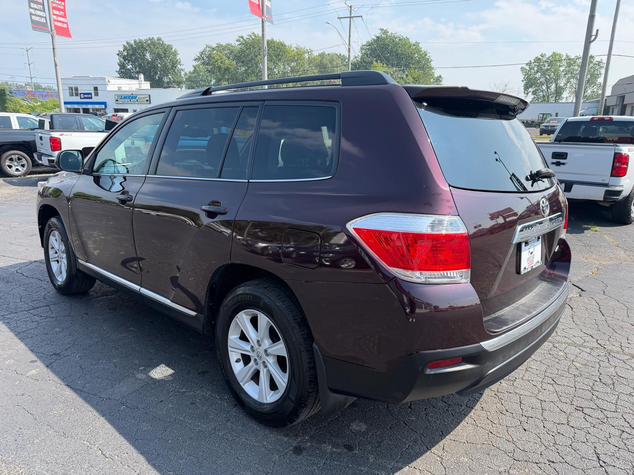 Toyota Highlander Base 4WD 2013