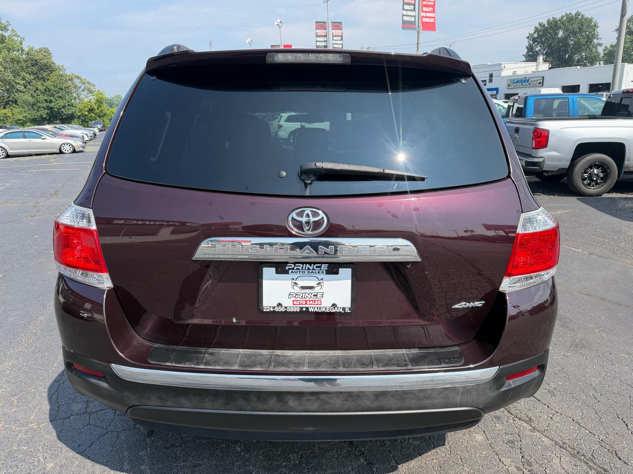 Toyota Highlander Base 4WD 2013