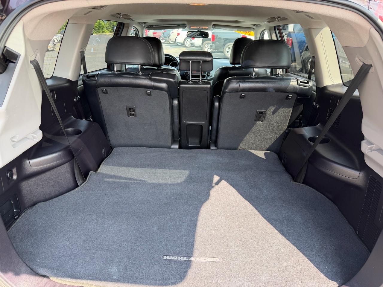Toyota Highlander Base 4WD 2013