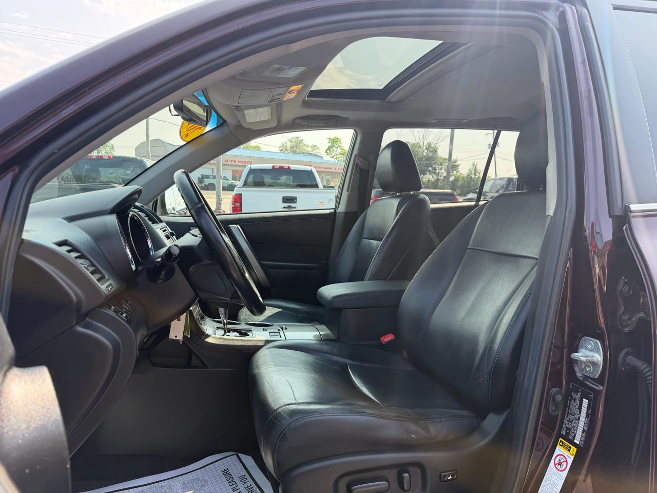 Toyota Highlander Base 4WD 2013