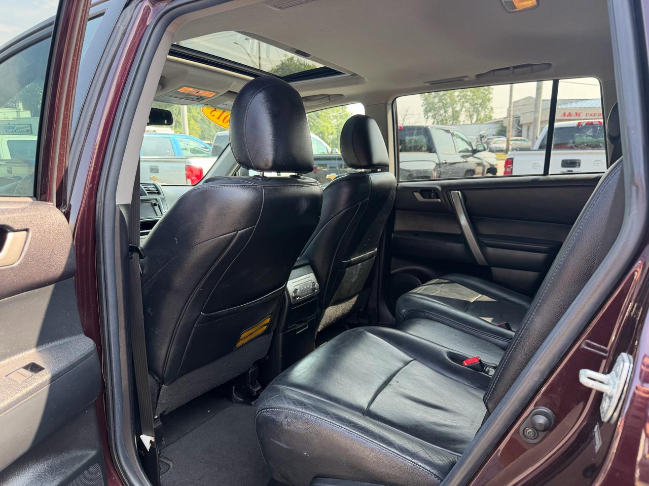 Toyota Highlander Base 4WD 2013