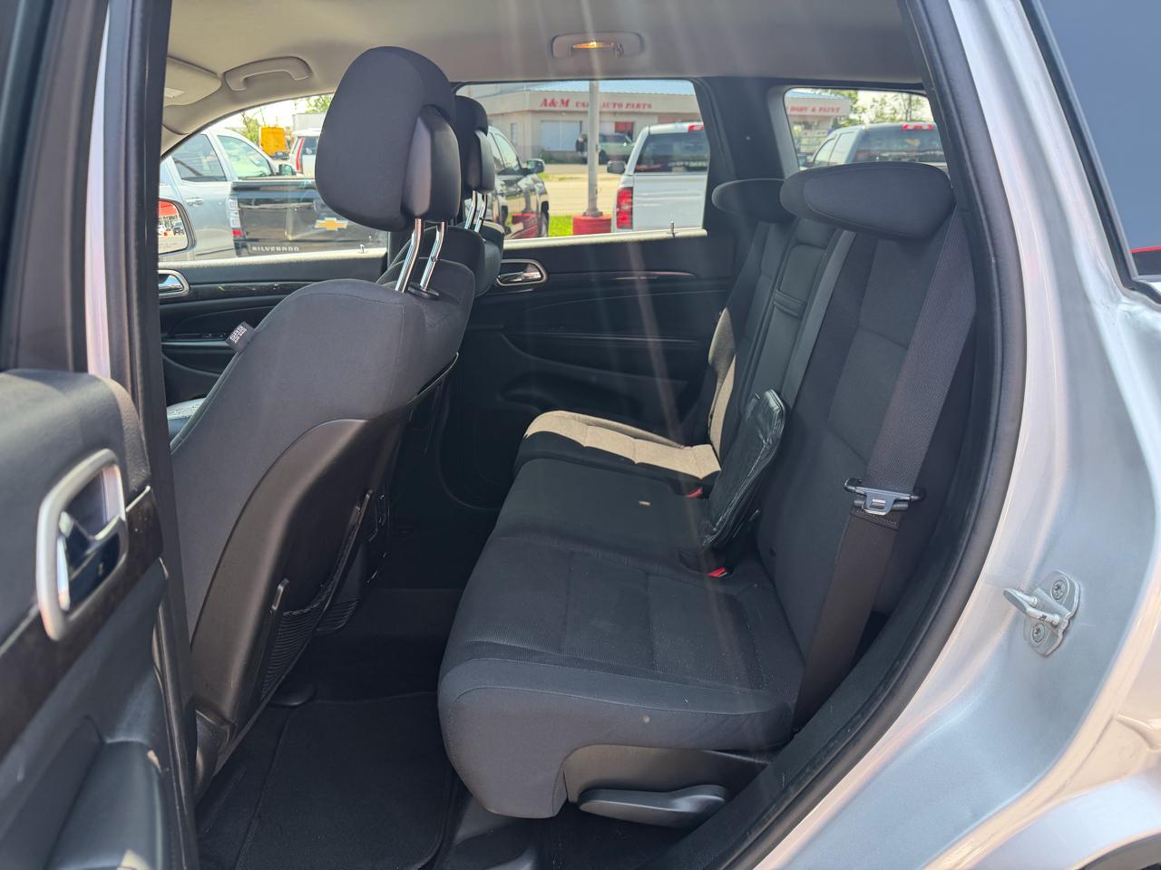 Jeep Grand Cherokee Laredo 4WD 2011