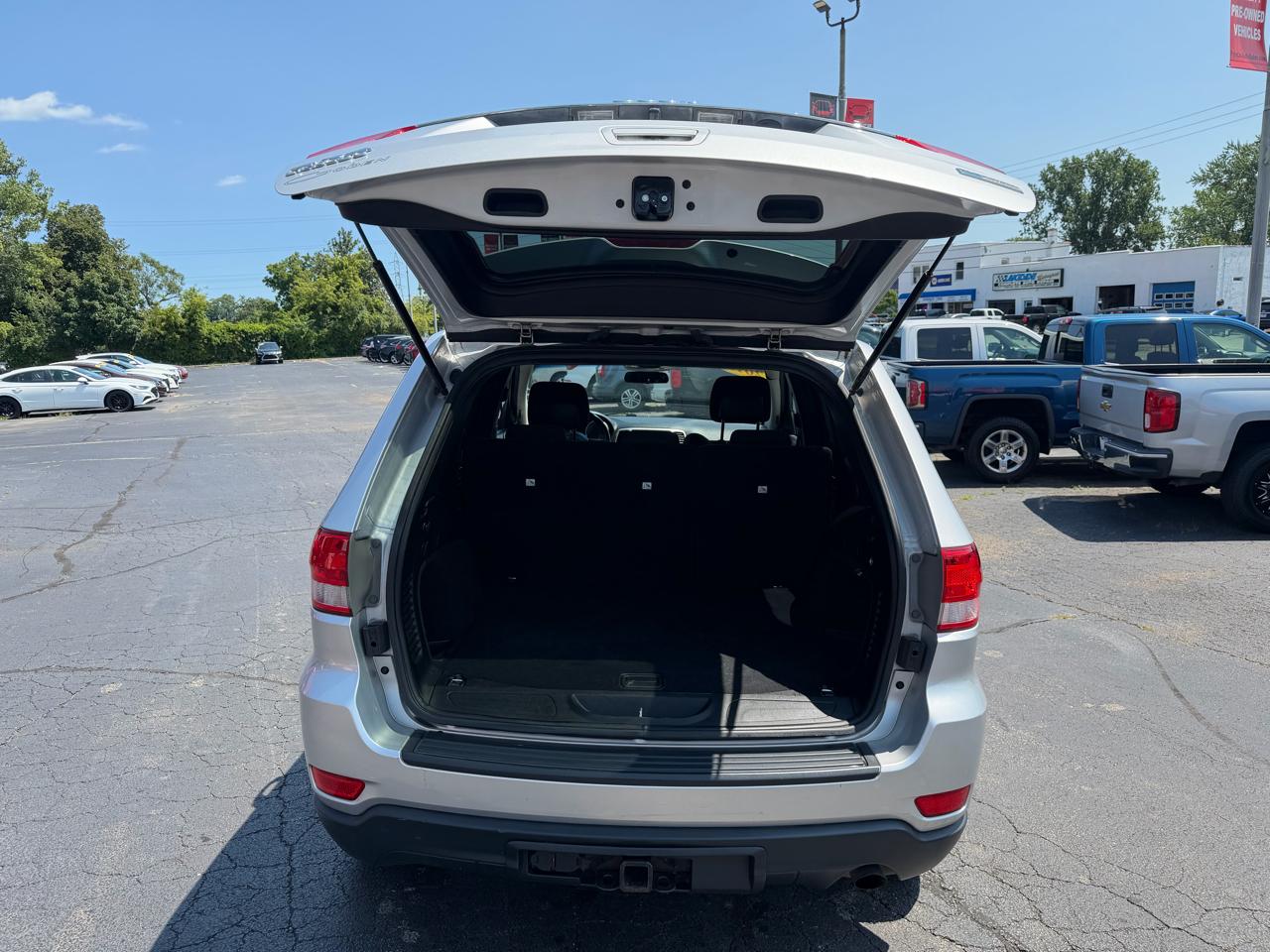 Jeep Grand Cherokee Laredo 4WD 2011