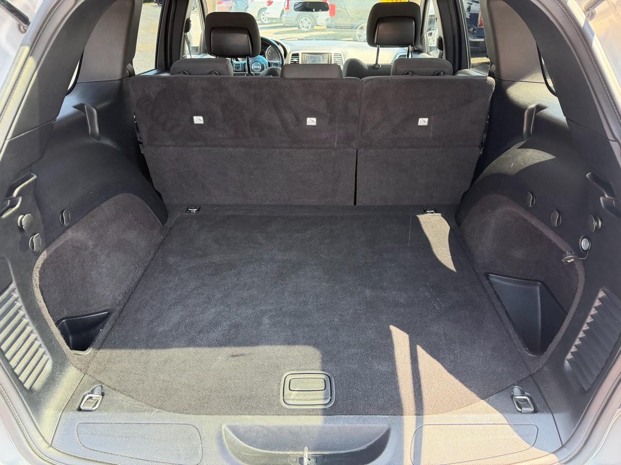 Jeep Grand Cherokee Laredo 4WD 2011