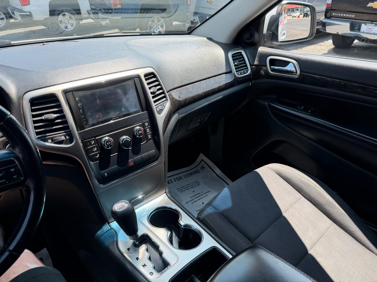 Jeep Grand Cherokee Laredo 4WD 2011