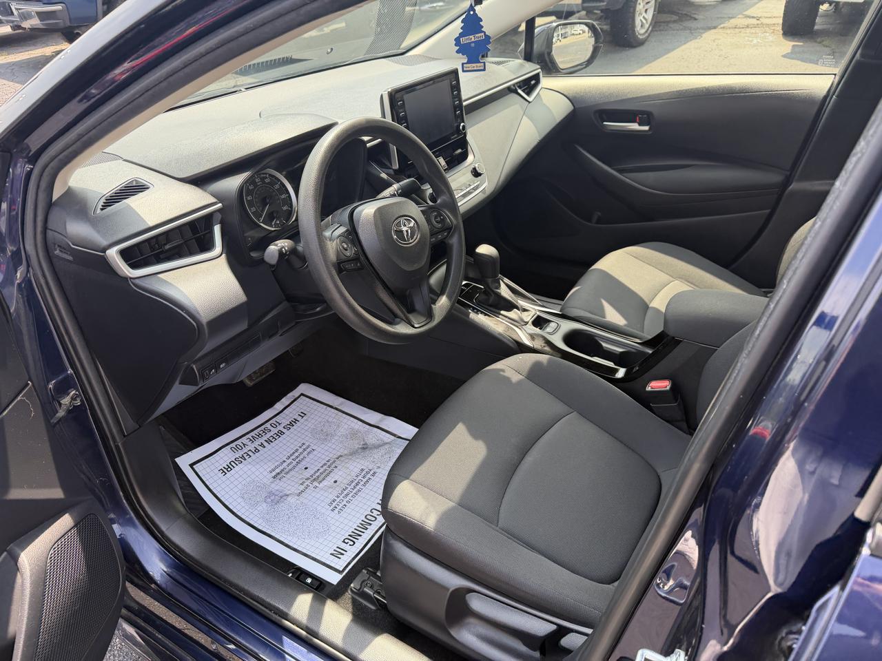 Toyota Corolla LE 2021