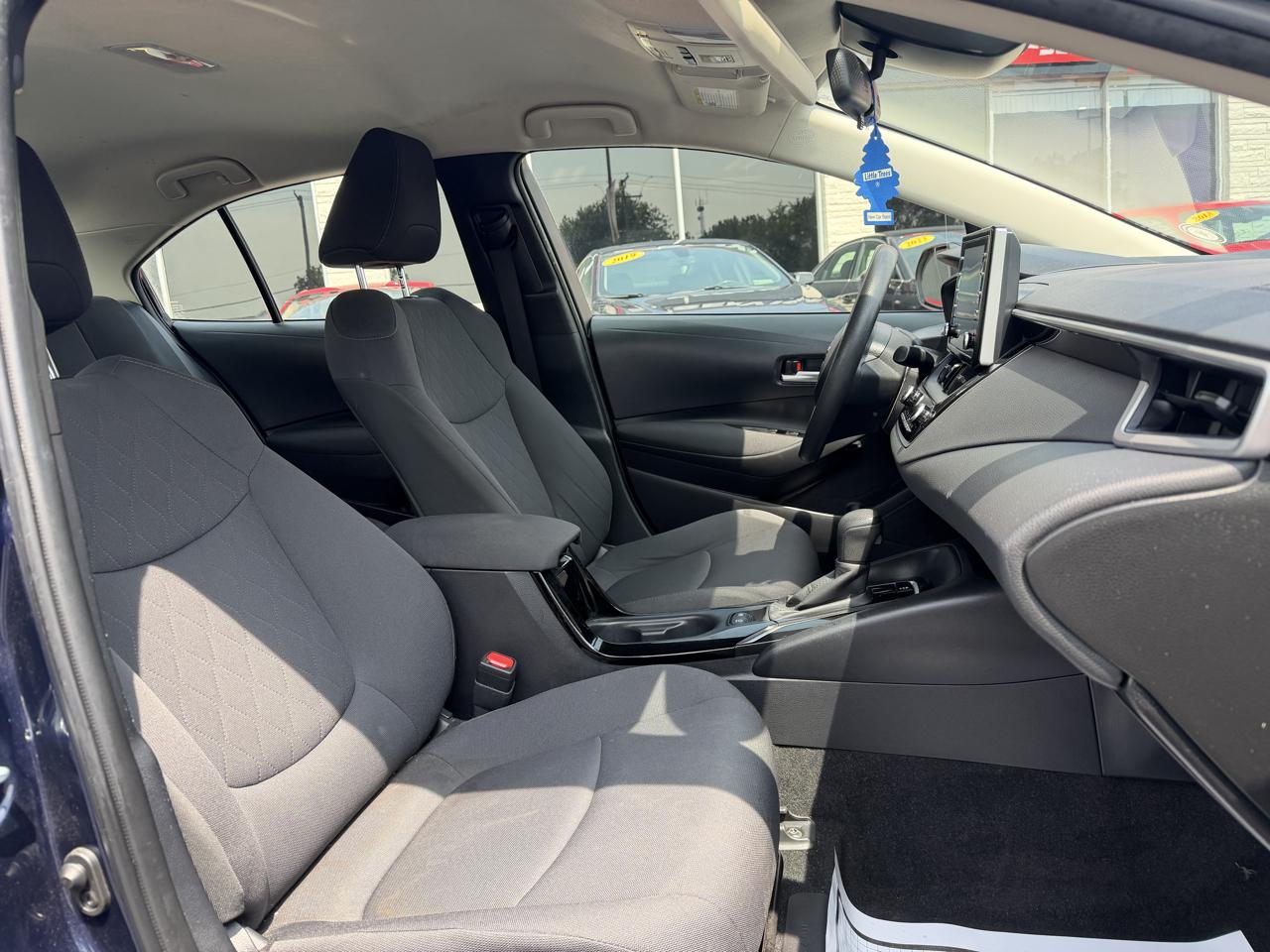Toyota Corolla LE 2021
