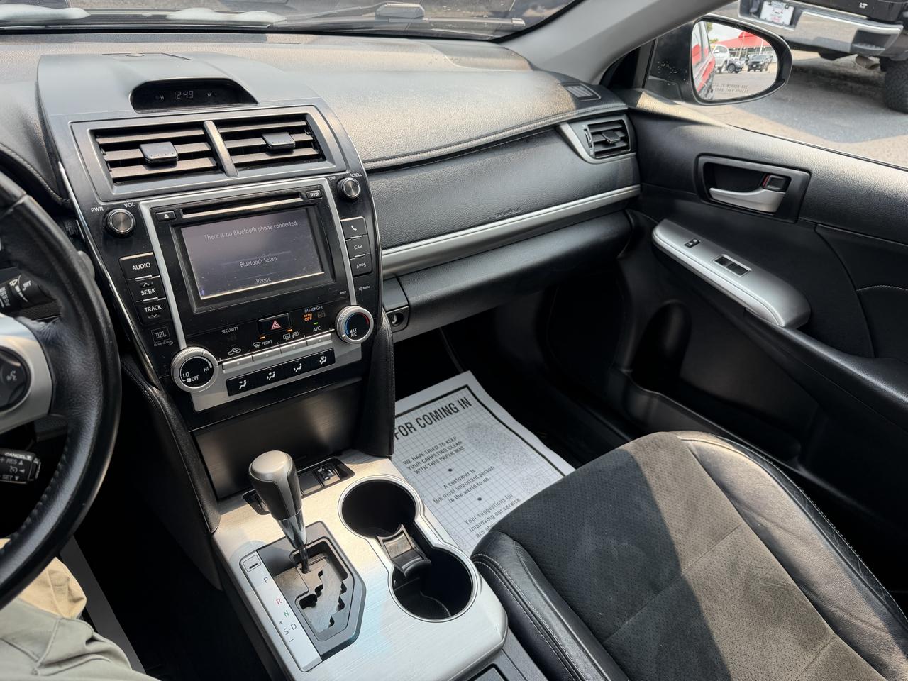 Toyota Camry XLE V6 2013