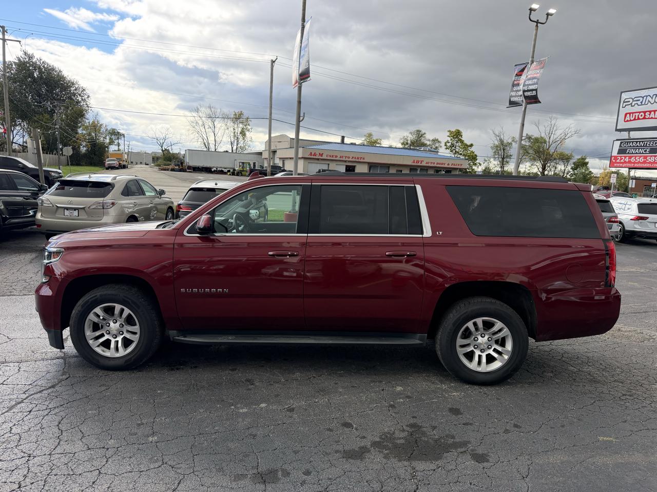 Chevrolet Suburban LT 4WD 2016