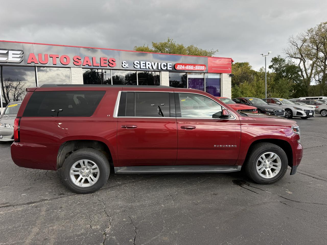 Chevrolet Suburban LT 4WD 2016
